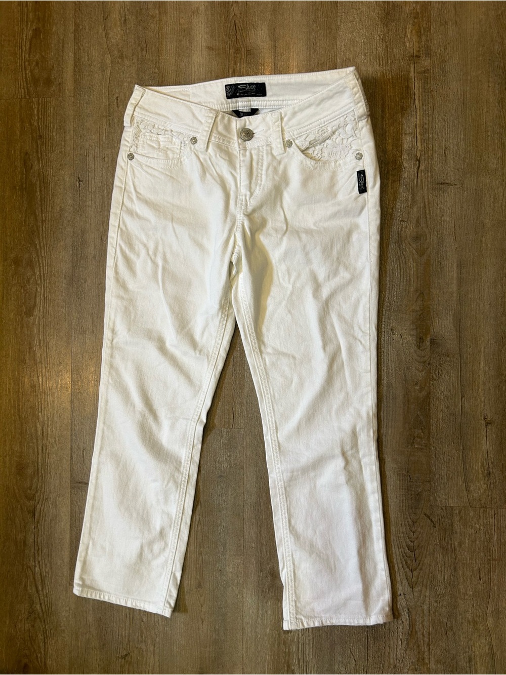 Silver Jeans Co. Suki Capri Jeans Women’s White W28 Mid-Rise Stretch Denim